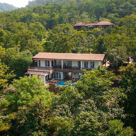 Eden Glade - Khopoli - Mountain-View Villa With Private Pool, Spacious Decks & Indoor Activities Экстерьер фото
