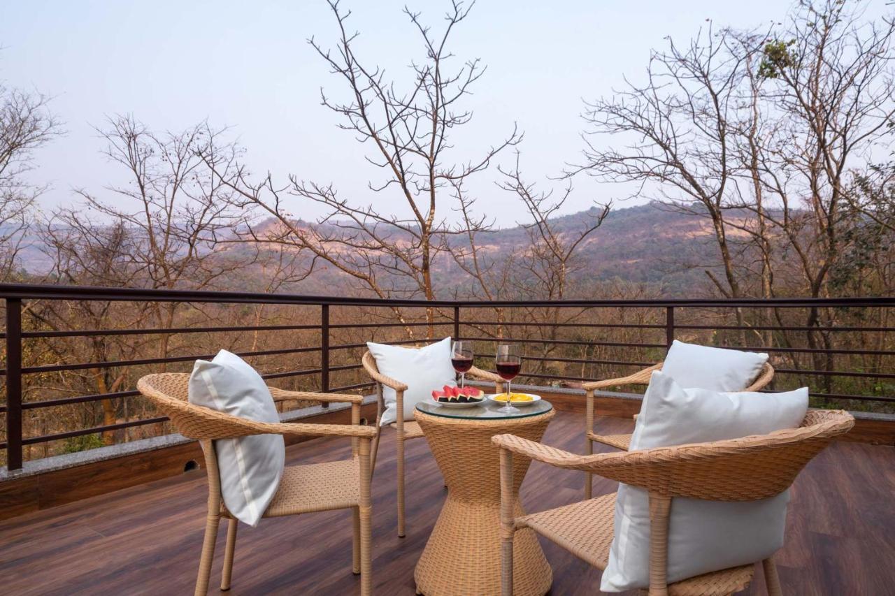 Eden Glade - Khopoli - Mountain-View Villa With Private Pool, Spacious Decks & Indoor Activities Экстерьер фото