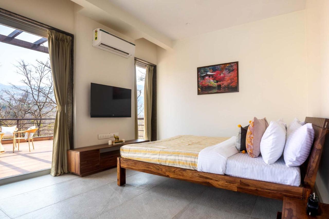 Eden Glade - Khopoli - Mountain-View Villa With Private Pool, Spacious Decks & Indoor Activities Экстерьер фото